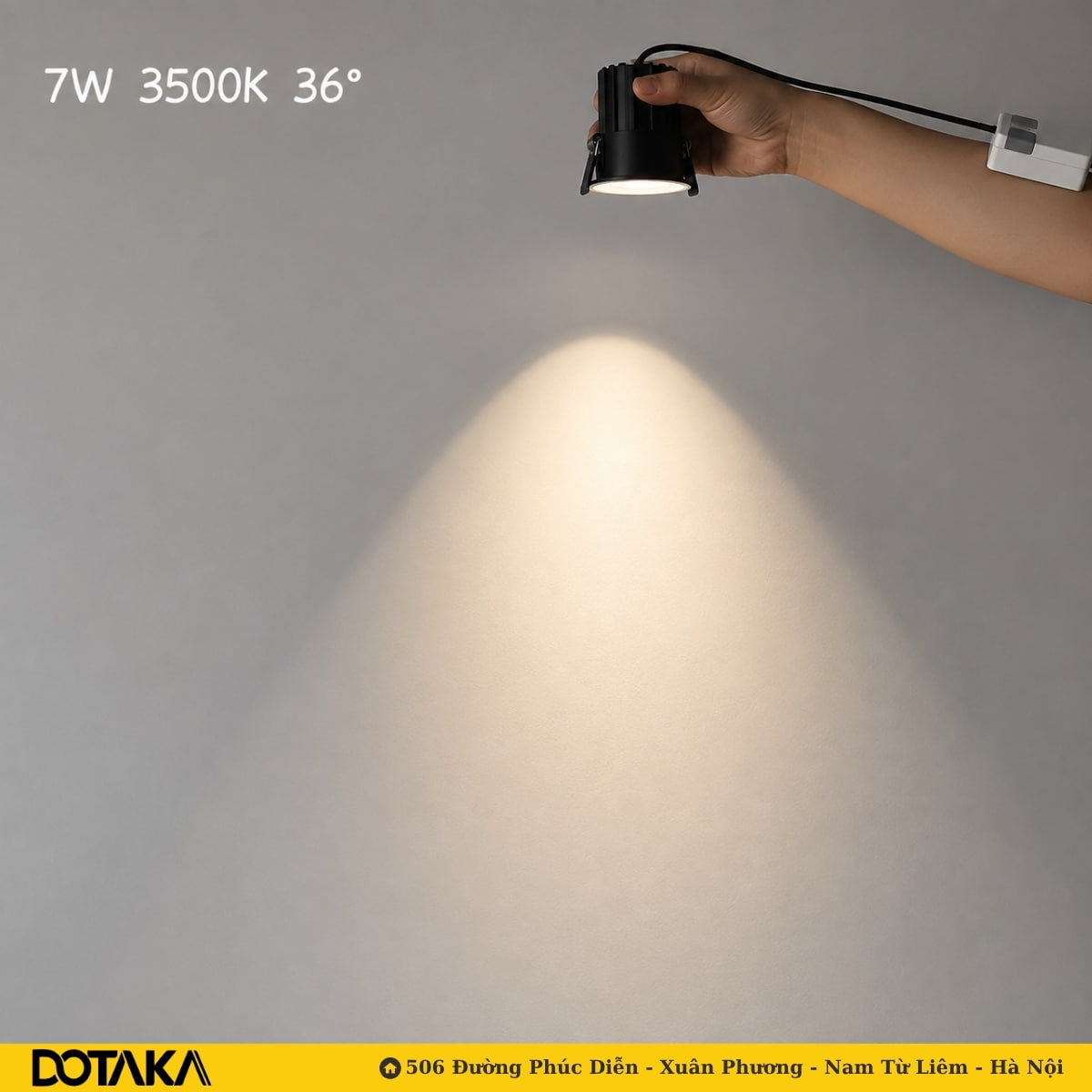 Vệt sáng 3500K, 7W, góc chiếu 36° — sắc ánh kem nhẹ, viền chuyển mềm.