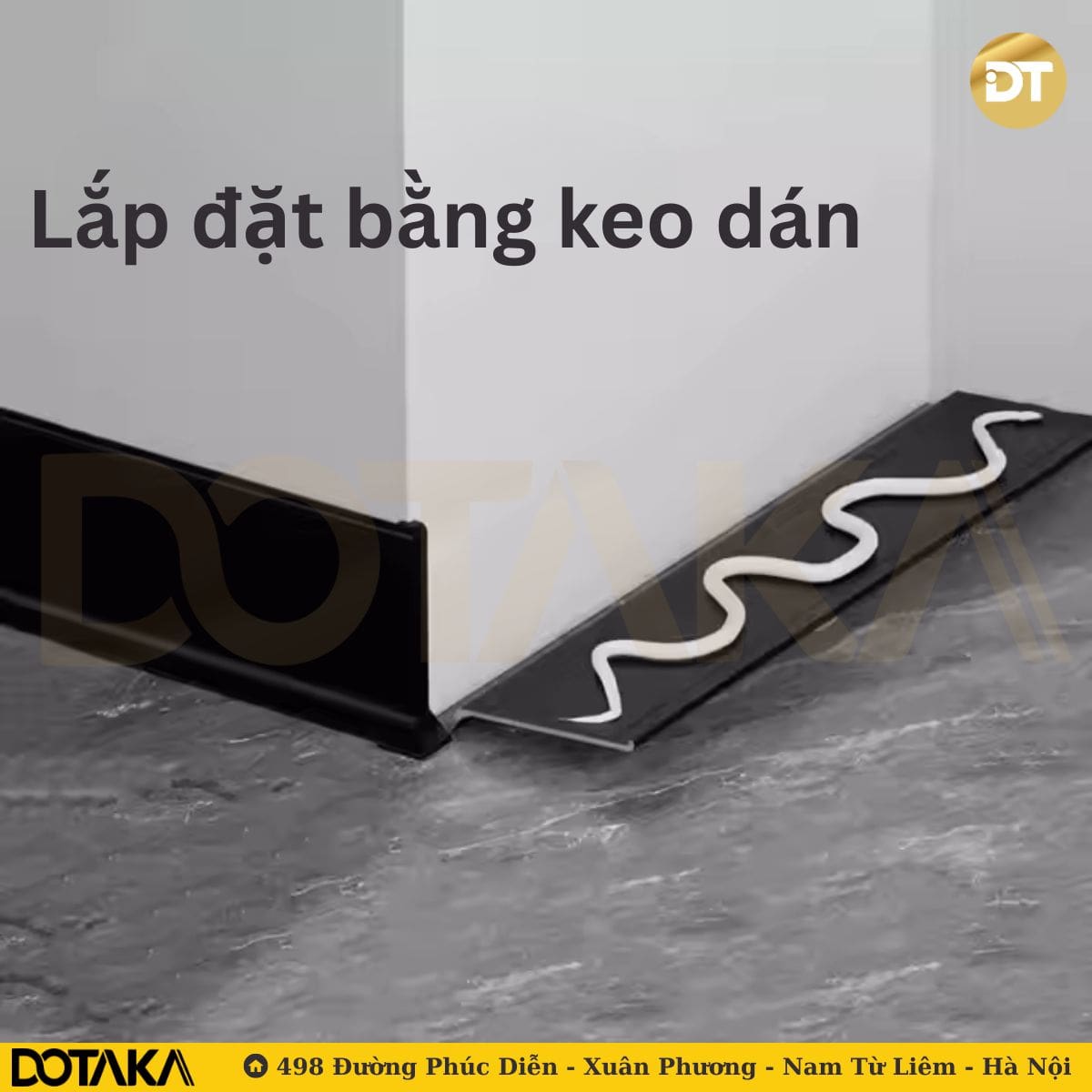 Chốt dương được dán cố định vào tường bằng keo chuyên dụng.
