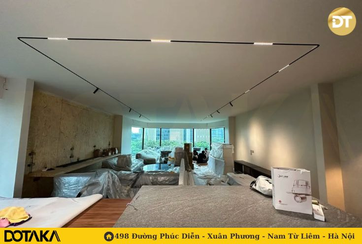Không gian thương mại (cửa hàng, showroom): Linh hoạt và nổi bật – kết hợp nhiều loại đèn
